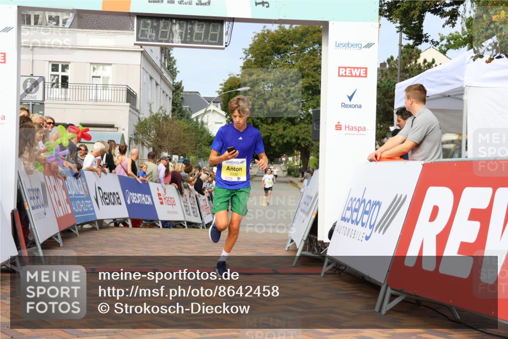 31.08.2025 - 21. Blankeneser Heldenlauf Strokosch-Dieckow http://msf.ph/oto/8642458 31.08.2025 10:14:58 Ziel 2332 meine-sportfotos.de