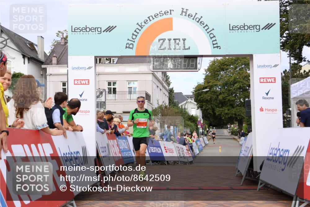 31.08.2025 - 21. Blankeneser Heldenlauf Strokosch-Dieckow http://msf.ph/oto/8642509 31.08.2025 09:34:30 Ziel 1162 meine-sportfotos.de
