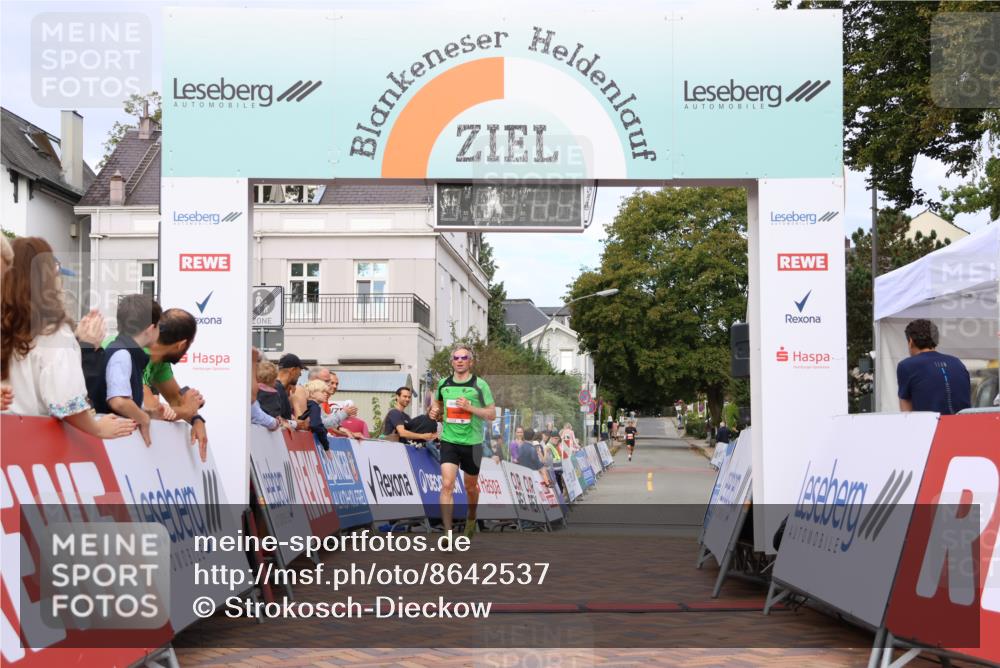 31.08.2025 - 21. Blankeneser Heldenlauf Strokosch-Dieckow http://msf.ph/oto/8642537 31.08.2025 09:34:29 Ziel 1162 meine-sportfotos.de