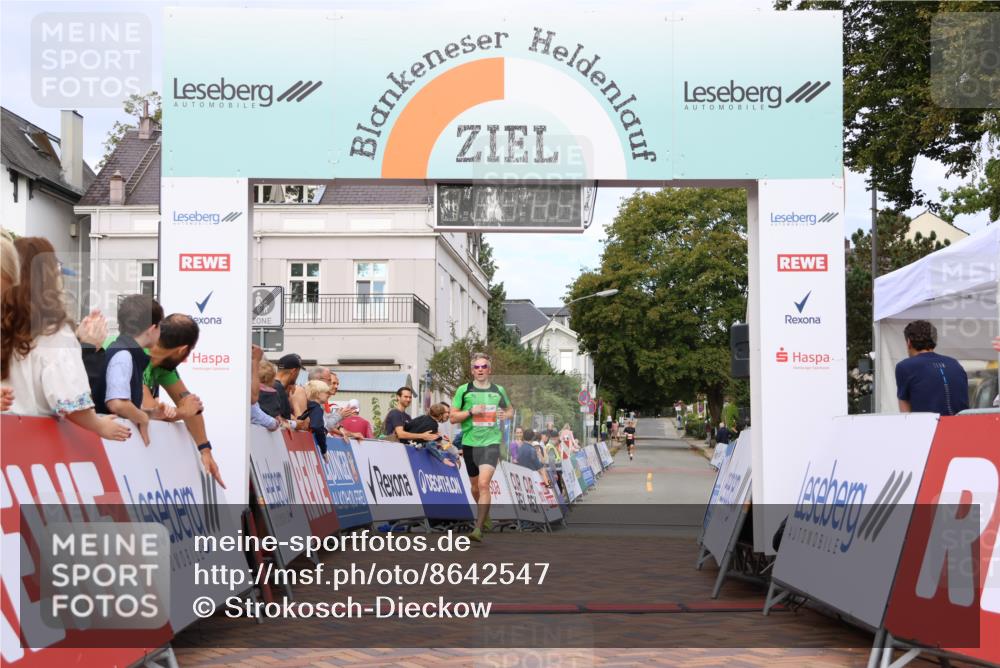 31.08.2025 - 21. Blankeneser Heldenlauf Strokosch-Dieckow http://msf.ph/oto/8642547 31.08.2025 09:34:29 Ziel 1162 meine-sportfotos.de