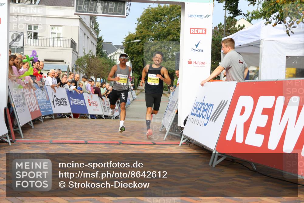 31.08.2025 - 21. Blankeneser Heldenlauf Strokosch-Dieckow http://msf.ph/oto/8642612 31.08.2025 10:14:37 Ziel 2004, 2269 meine-sportfotos.de
