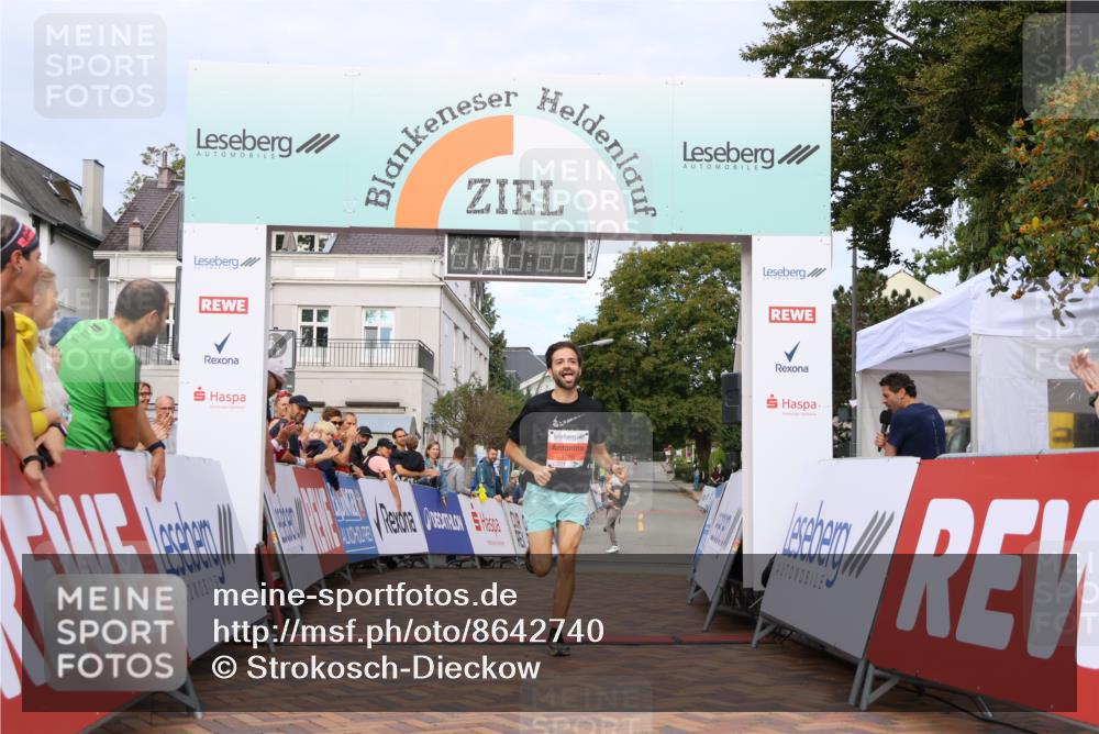 31.08.2025 - 21. Blankeneser Heldenlauf Strokosch-Dieckow http://msf.ph/oto/8642740 31.08.2025 09:32:36 Ziel 1065 meine-sportfotos.de