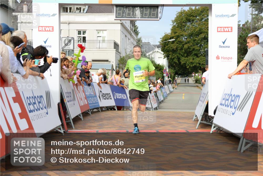 31.08.2025 - 21. Blankeneser Heldenlauf Strokosch-Dieckow http://msf.ph/oto/8642749 31.08.2025 10:14:11 Ziel 2570 meine-sportfotos.de