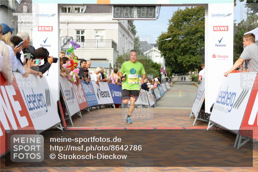 31.08.2025 - 21. Blankeneser Heldenlauf Strokosch-Dieckow http://msf.ph/oto/8642786 31.08.2025 10:14:11 Ziel 2570 meine-sportfotos.de