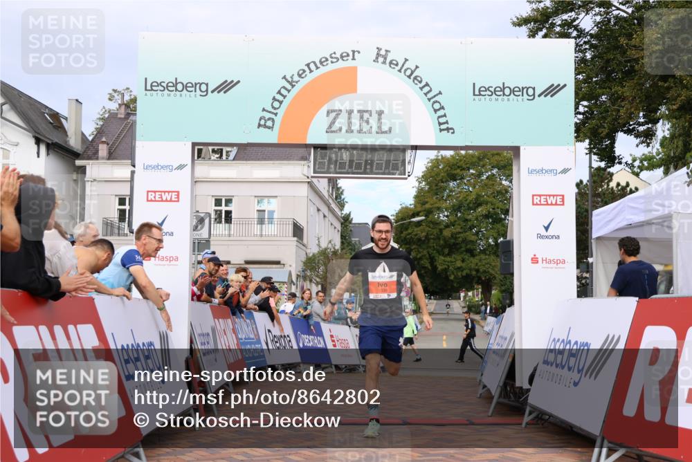 31.08.2025 - 21. Blankeneser Heldenlauf Strokosch-Dieckow http://msf.ph/oto/8642802 31.08.2025 09:32:10 Ziel 1039 meine-sportfotos.de