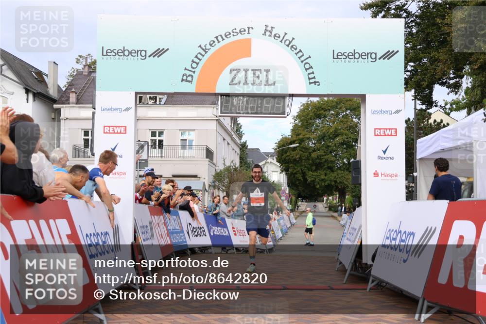 31.08.2025 - 21. Blankeneser Heldenlauf Strokosch-Dieckow http://msf.ph/oto/8642820 31.08.2025 09:32:09 Ziel 1039 meine-sportfotos.de