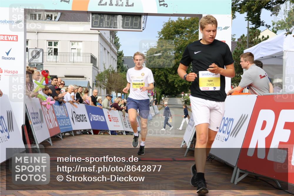 31.08.2025 - 21. Blankeneser Heldenlauf Strokosch-Dieckow http://msf.ph/oto/8642877 31.08.2025 10:13:14 Ziel 2571, 2663 meine-sportfotos.de