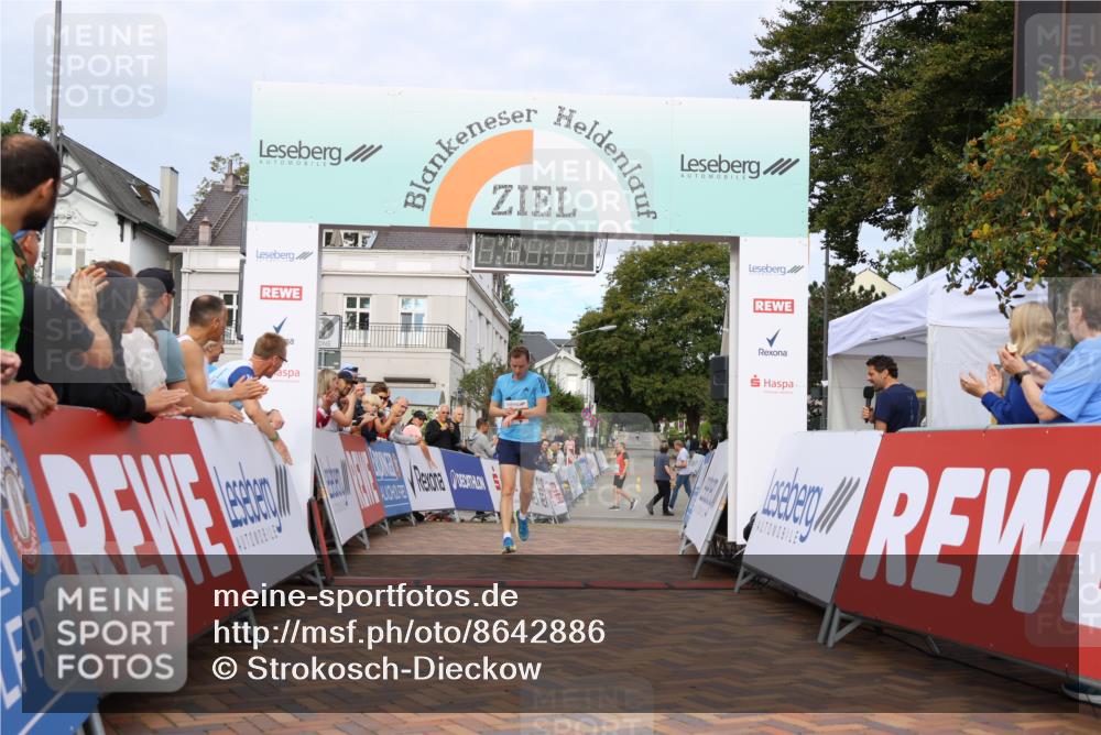 31.08.2025 - 21. Blankeneser Heldenlauf Strokosch-Dieckow http://msf.ph/oto/8642886 31.08.2025 09:31:37 Ziel 1155 meine-sportfotos.de