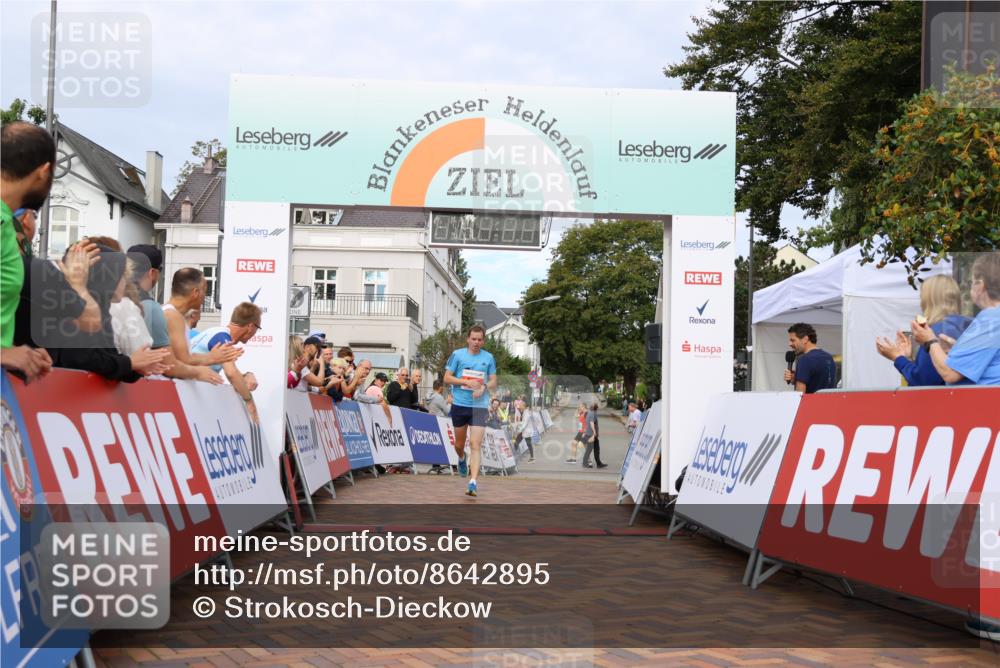 31.08.2025 - 21. Blankeneser Heldenlauf Strokosch-Dieckow http://msf.ph/oto/8642895 31.08.2025 09:31:36 Ziel 1155 meine-sportfotos.de