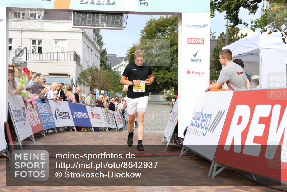 31.08.2025 - 21. Blankeneser Heldenlauf Strokosch-Dieckow http://msf.ph/oto/8642937 31.08.2025 10:13:13 Ziel 2571, 2663 meine-sportfotos.de