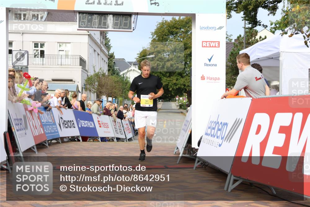 31.08.2025 - 21. Blankeneser Heldenlauf Strokosch-Dieckow http://msf.ph/oto/8642951 31.08.2025 10:13:12 Ziel 2571, 2663 meine-sportfotos.de