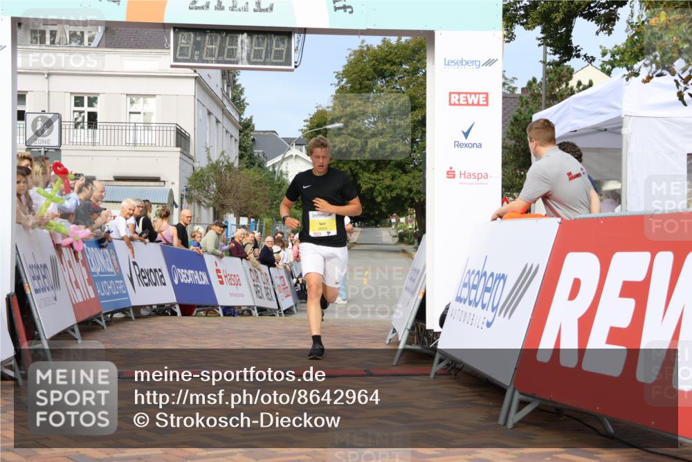 31.08.2025 - 21. Blankeneser Heldenlauf Strokosch-Dieckow http://msf.ph/oto/8642964 31.08.2025 10:13:12 Ziel 2571, 2663 meine-sportfotos.de