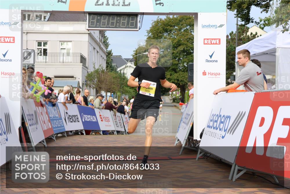 31.08.2025 - 21. Blankeneser Heldenlauf Strokosch-Dieckow http://msf.ph/oto/8643033 31.08.2025 10:13:01 Ziel 2239 meine-sportfotos.de