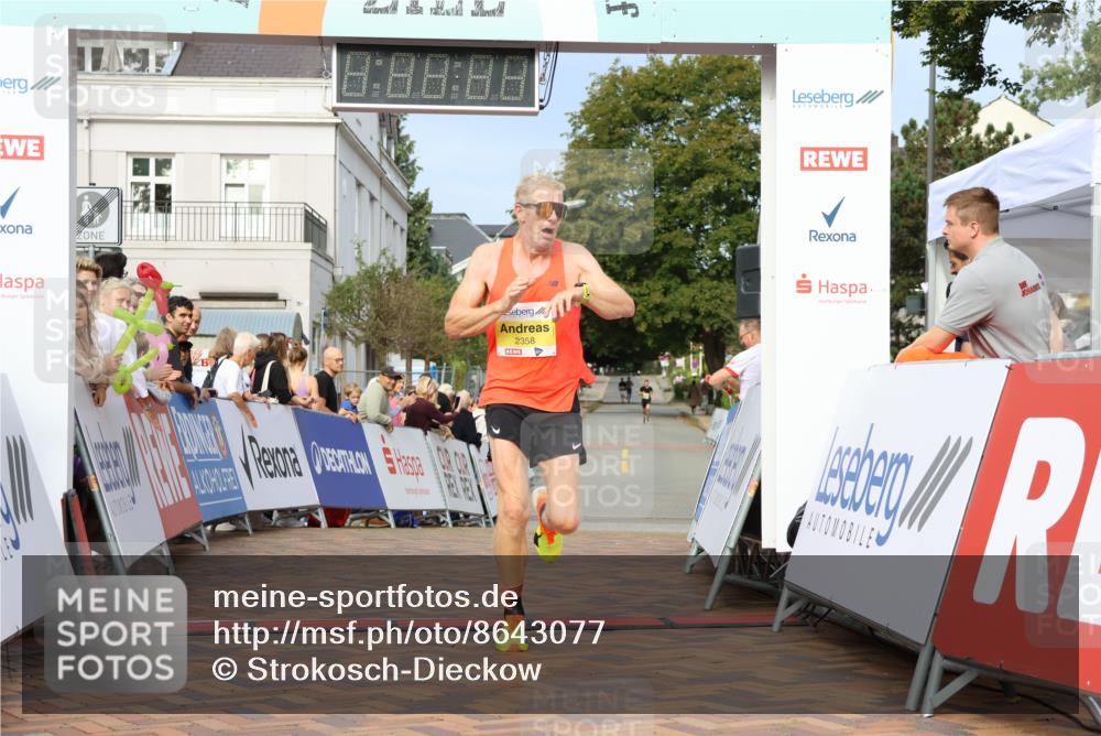 31.08.2025 - 21. Blankeneser Heldenlauf Strokosch-Dieckow http://msf.ph/oto/8643077 31.08.2025 10:12:48 Ziel 2358 meine-sportfotos.de