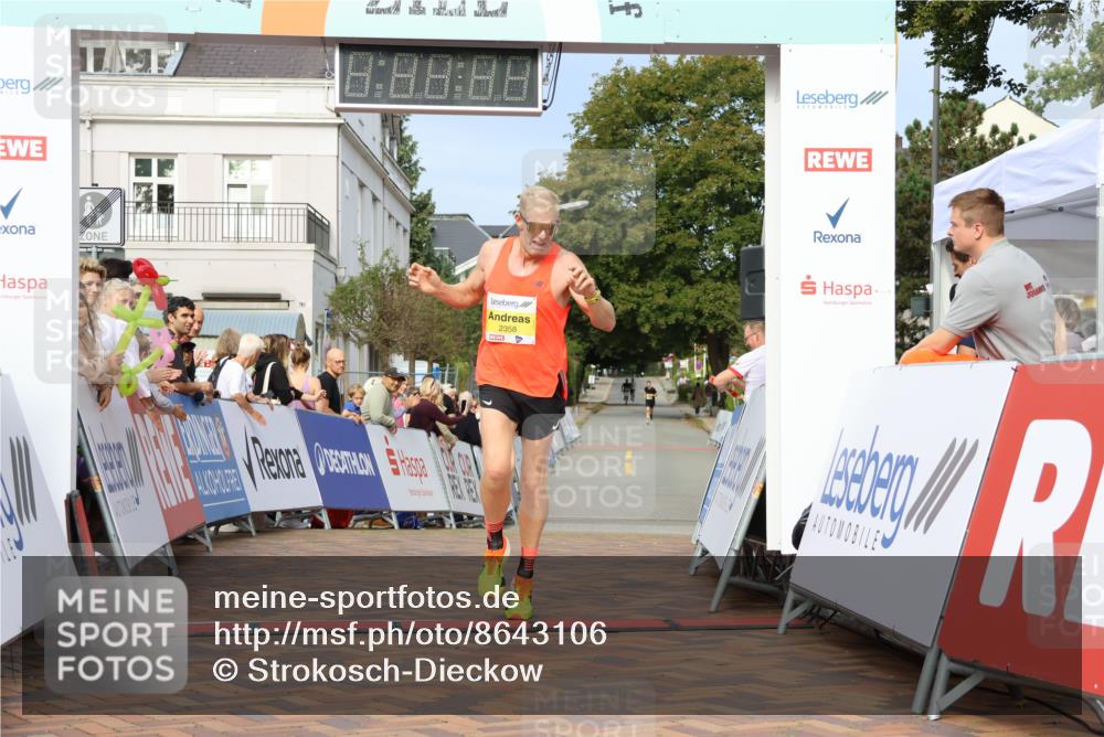 31.08.2025 - 21. Blankeneser Heldenlauf Strokosch-Dieckow http://msf.ph/oto/8643106 31.08.2025 10:12:47 Ziel 2358 meine-sportfotos.de