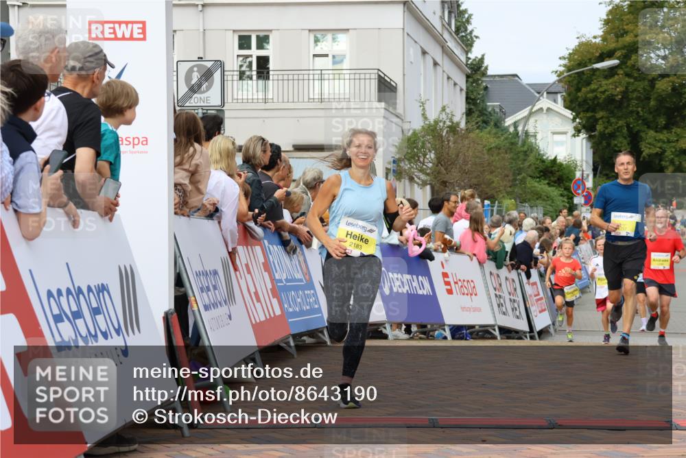 31.08.2025 - 21. Blankeneser Heldenlauf Strokosch-Dieckow http://msf.ph/oto/8643190 31.08.2025 10:25:03 Ziel 2398, 2183, 2384, 2496, 2717, 2285, 2286, 2331 meine-sportfotos.de
