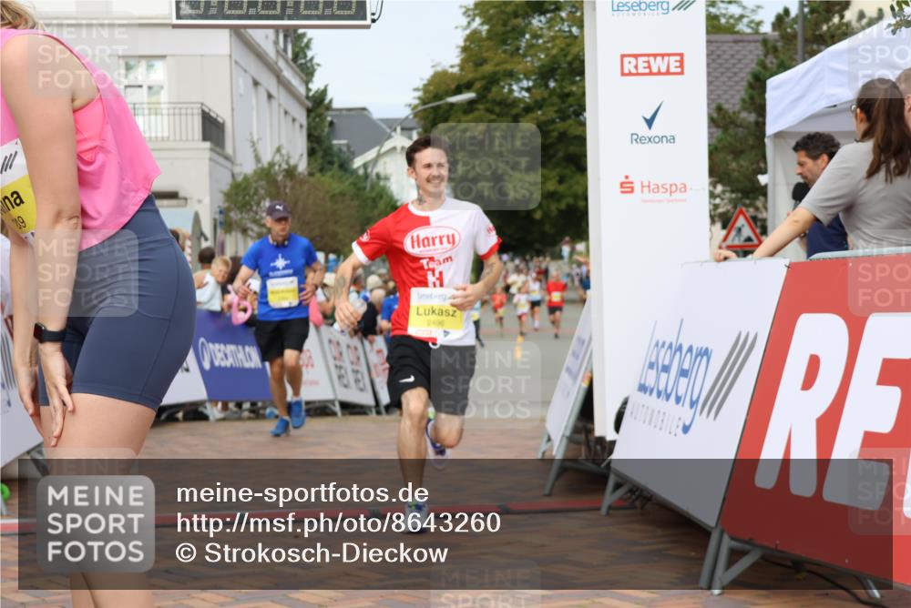 31.08.2025 - 21. Blankeneser Heldenlauf Strokosch-Dieckow http://msf.ph/oto/8643260 31.08.2025 10:24:55 Ziel 2151, 2049, 2733, 2398, 2428, 2384, 2496 meine-sportfotos.de