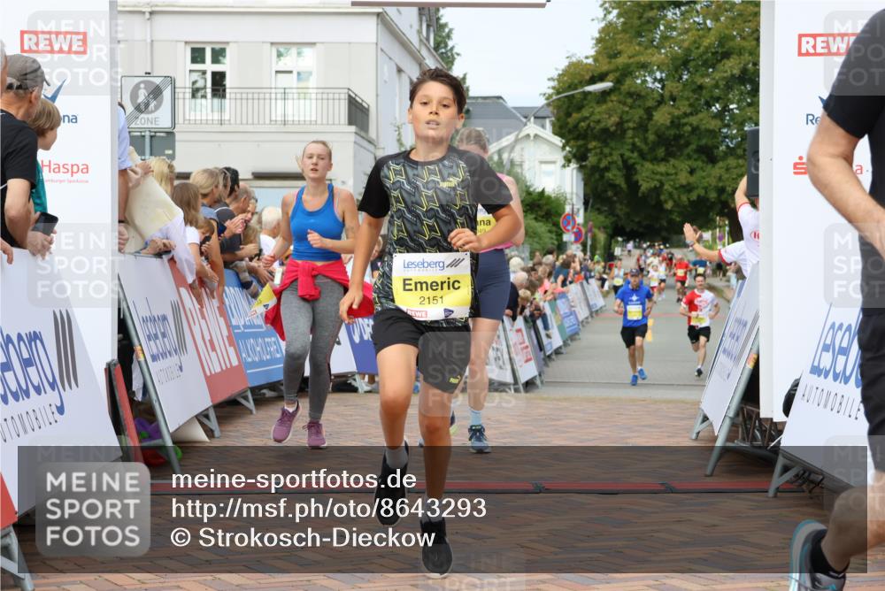 31.08.2025 - 21. Blankeneser Heldenlauf Strokosch-Dieckow http://msf.ph/oto/8643293 31.08.2025 10:24:51 Ziel 2151, 2049, 2733, 2428, 2496 meine-sportfotos.de