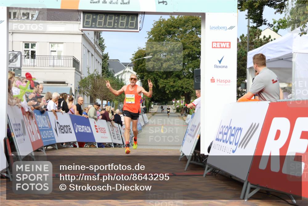 31.08.2025 - 21. Blankeneser Heldenlauf Strokosch-Dieckow http://msf.ph/oto/8643295 31.08.2025 10:12:46 Ziel 2358 meine-sportfotos.de