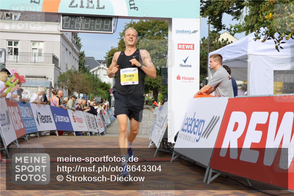 31.08.2025 - 21. Blankeneser Heldenlauf Strokosch-Dieckow http://msf.ph/oto/8643304 31.08.2025 10:12:04 Ziel 2297 meine-sportfotos.de
