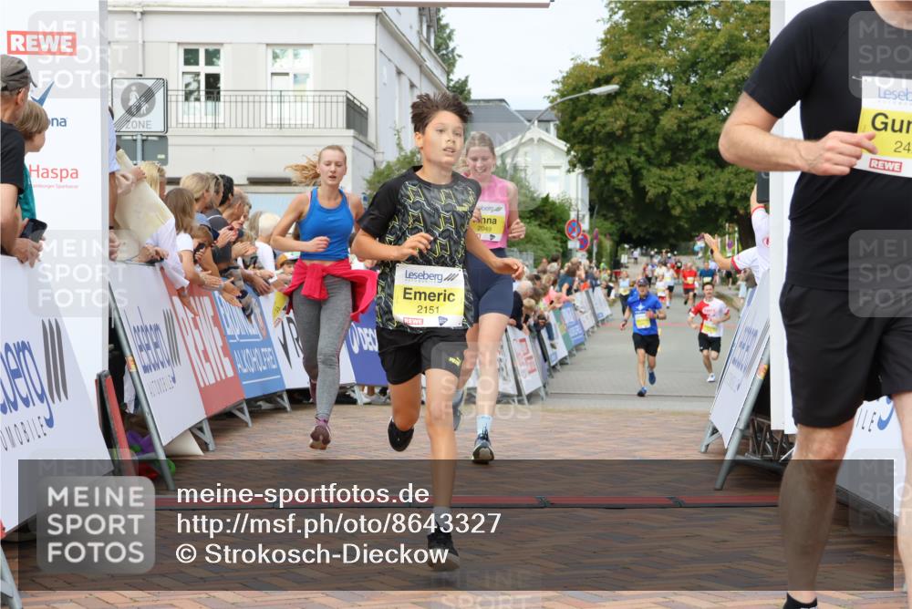 31.08.2025 - 21. Blankeneser Heldenlauf Strokosch-Dieckow http://msf.ph/oto/8643327 31.08.2025 10:24:50 Ziel 2151, 2049, 2733, 2428 meine-sportfotos.de