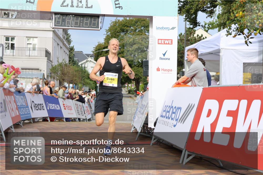 31.08.2025 - 21. Blankeneser Heldenlauf Strokosch-Dieckow http://msf.ph/oto/8643334 31.08.2025 10:12:04 Ziel 2297 meine-sportfotos.de
