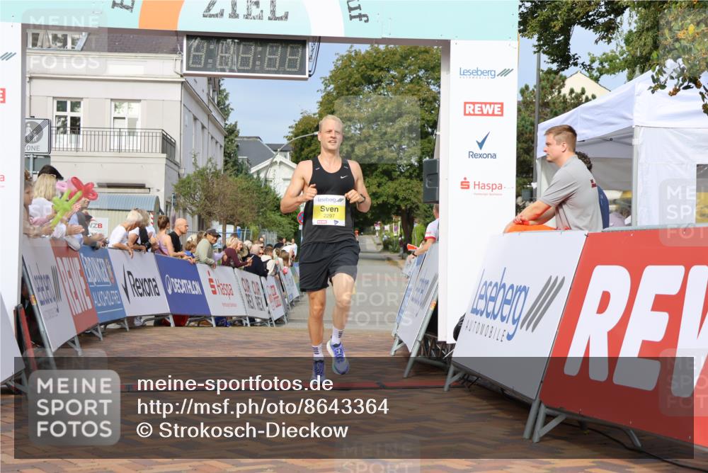 31.08.2025 - 21. Blankeneser Heldenlauf Strokosch-Dieckow http://msf.ph/oto/8643364 31.08.2025 10:12:04 Ziel 2297 meine-sportfotos.de