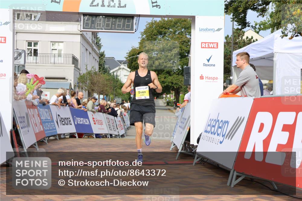 31.08.2025 - 21. Blankeneser Heldenlauf Strokosch-Dieckow http://msf.ph/oto/8643372 31.08.2025 10:12:04 Ziel 2297 meine-sportfotos.de
