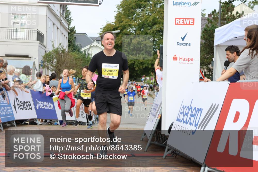 31.08.2025 - 21. Blankeneser Heldenlauf Strokosch-Dieckow http://msf.ph/oto/8643385 31.08.2025 10:24:49 Ziel 2151, 2049, 2733, 2428 meine-sportfotos.de