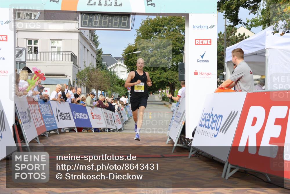 31.08.2025 - 21. Blankeneser Heldenlauf Strokosch-Dieckow http://msf.ph/oto/8643431 31.08.2025 10:12:03 Ziel 2297 meine-sportfotos.de