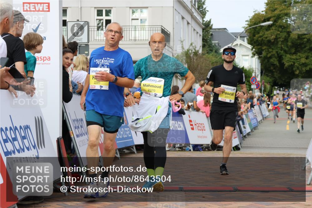 31.08.2025 - 21. Blankeneser Heldenlauf Strokosch-Dieckow http://msf.ph/oto/8643504 31.08.2025 10:24:40 Ziel 2317, 2698, 2716, 2662, 2370, 2291 meine-sportfotos.de
