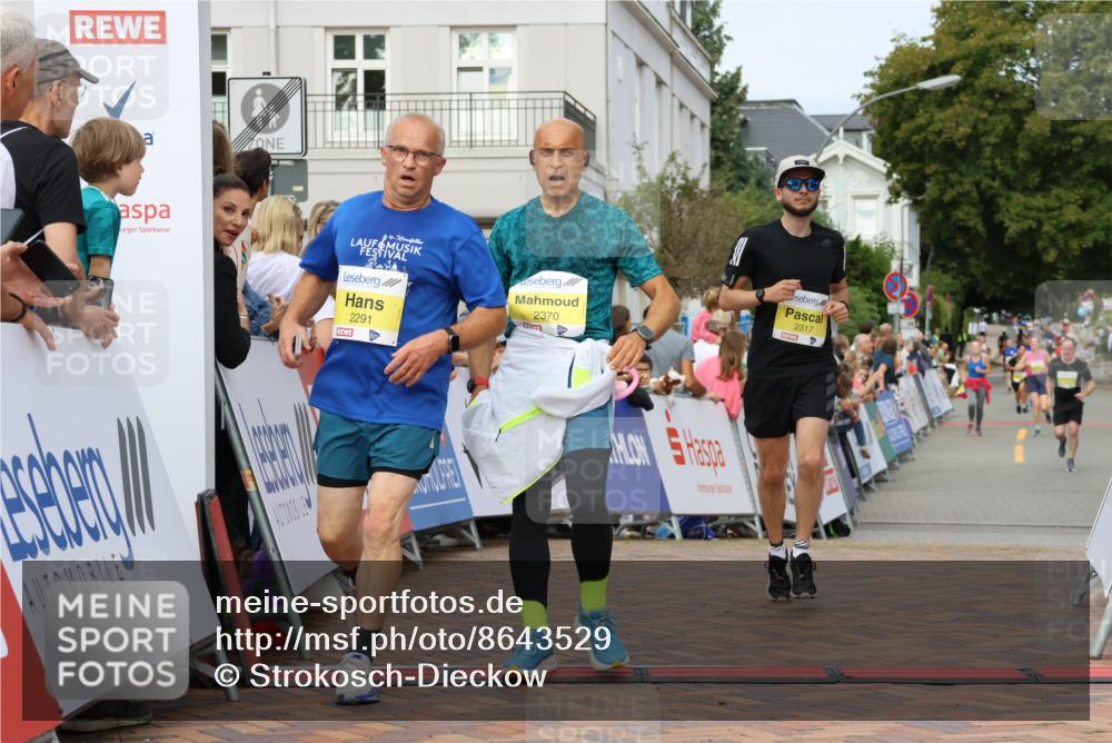 31.08.2025 - 21. Blankeneser Heldenlauf Strokosch-Dieckow http://msf.ph/oto/8643529 31.08.2025 10:24:40 Ziel 2317, 2698, 2716, 2662, 2370, 2291 meine-sportfotos.de
