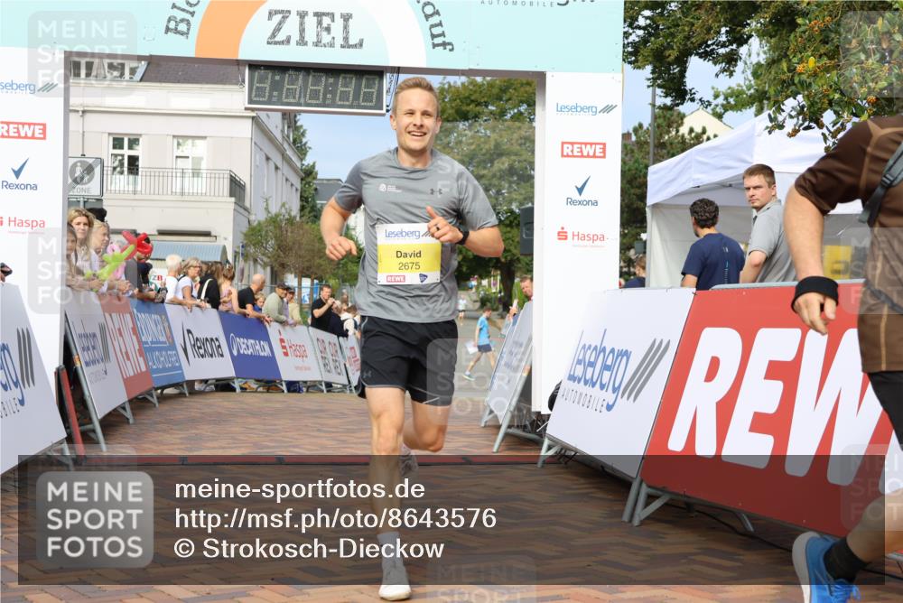 31.08.2025 - 21. Blankeneser Heldenlauf Strokosch-Dieckow http://msf.ph/oto/8643576 31.08.2025 10:11:34 Ziel 2675 meine-sportfotos.de