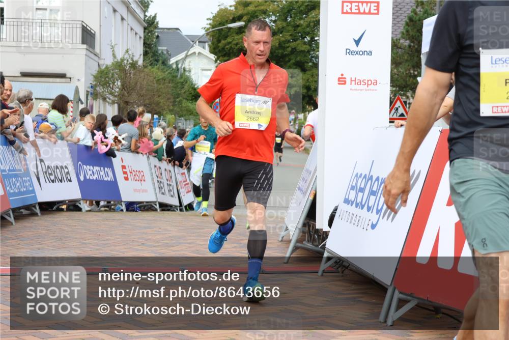 31.08.2025 - 21. Blankeneser Heldenlauf Strokosch-Dieckow http://msf.ph/oto/8643656 31.08.2025 10:24:34 Ziel 2698, 2325, 2587, 2716, 2662 meine-sportfotos.de