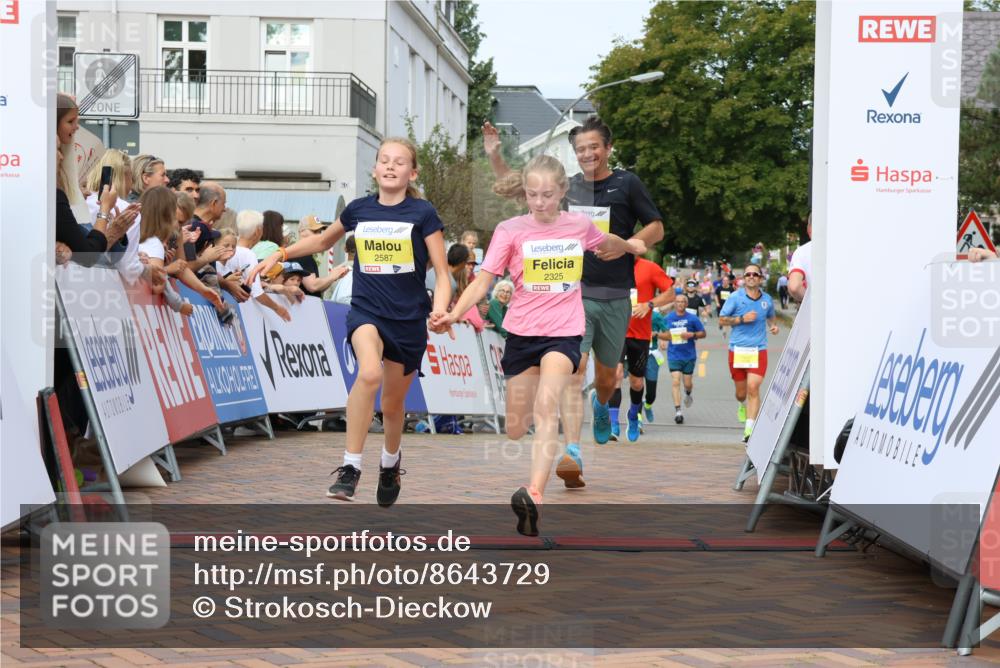 31.08.2025 - 21. Blankeneser Heldenlauf Strokosch-Dieckow http://msf.ph/oto/8643729 31.08.2025 10:24:31 Ziel 2698, 2386, 2325, 2587, 2523, 2662 meine-sportfotos.de