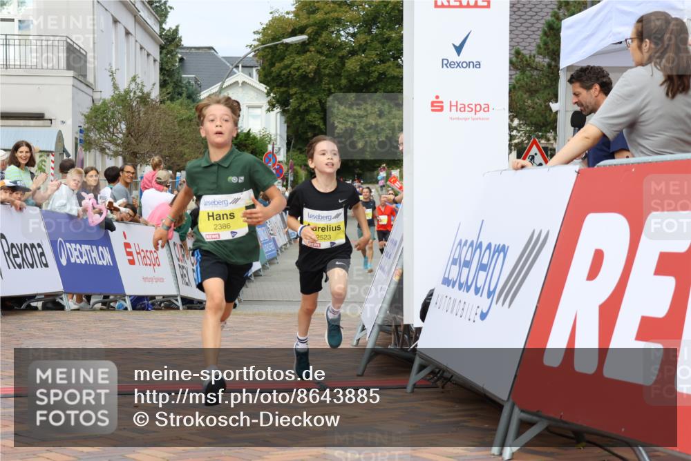 31.08.2025 - 21. Blankeneser Heldenlauf Strokosch-Dieckow http://msf.ph/oto/8643885 31.08.2025 10:24:24 Ziel 2386, 2523 meine-sportfotos.de