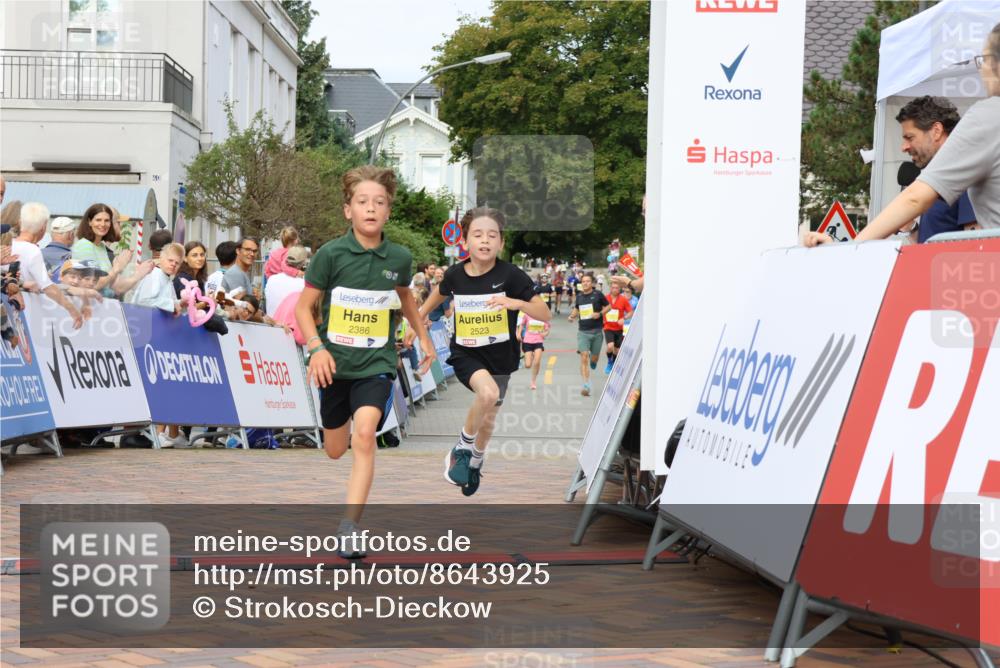 31.08.2025 - 21. Blankeneser Heldenlauf Strokosch-Dieckow http://msf.ph/oto/8643925 31.08.2025 10:24:24 Ziel 2386, 2523 meine-sportfotos.de