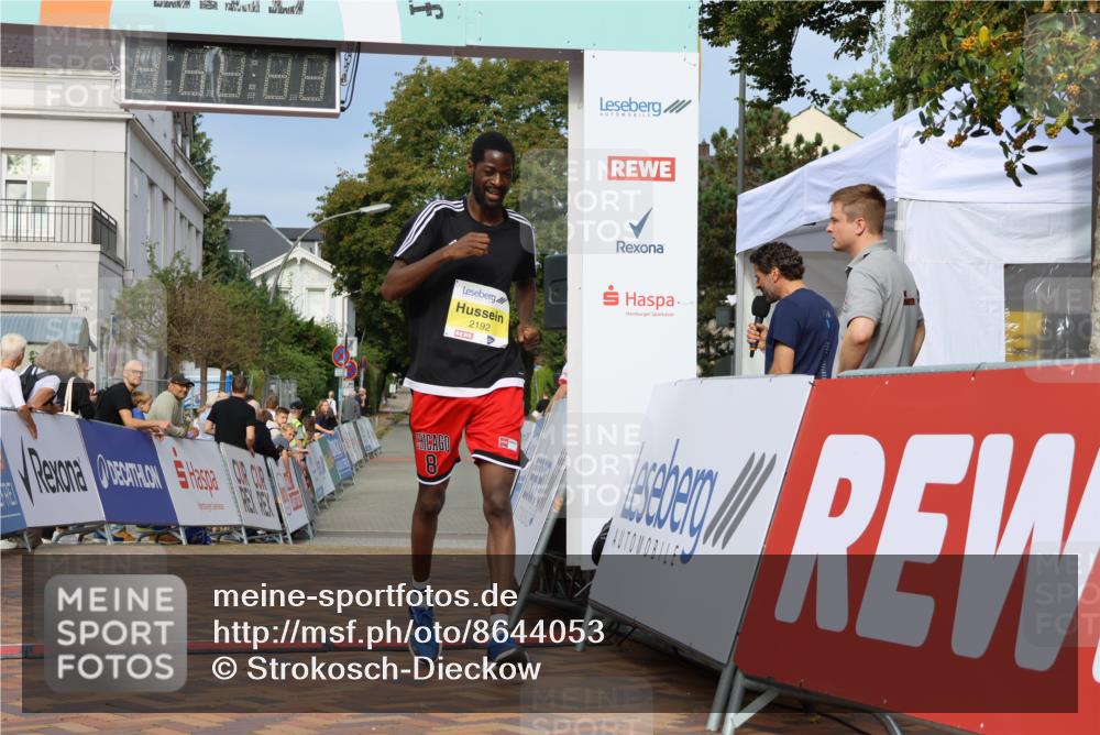 31.08.2025 - 21. Blankeneser Heldenlauf Strokosch-Dieckow http://msf.ph/oto/8644053 31.08.2025 10:10:59 Ziel 2192 meine-sportfotos.de