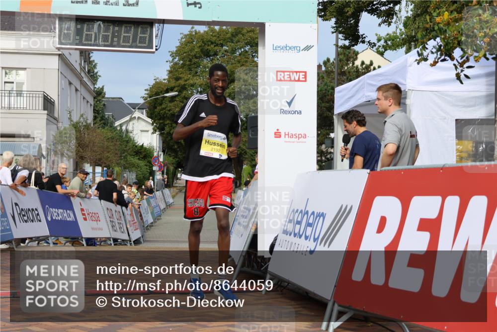 31.08.2025 - 21. Blankeneser Heldenlauf Strokosch-Dieckow http://msf.ph/oto/8644059 31.08.2025 10:10:59 Ziel 2192 meine-sportfotos.de