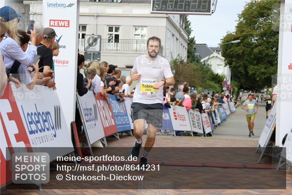 31.08.2025 - 21. Blankeneser Heldenlauf Strokosch-Dieckow http://msf.ph/oto/8644231 31.08.2025 10:24:02 Ziel 2072, 2605 meine-sportfotos.de