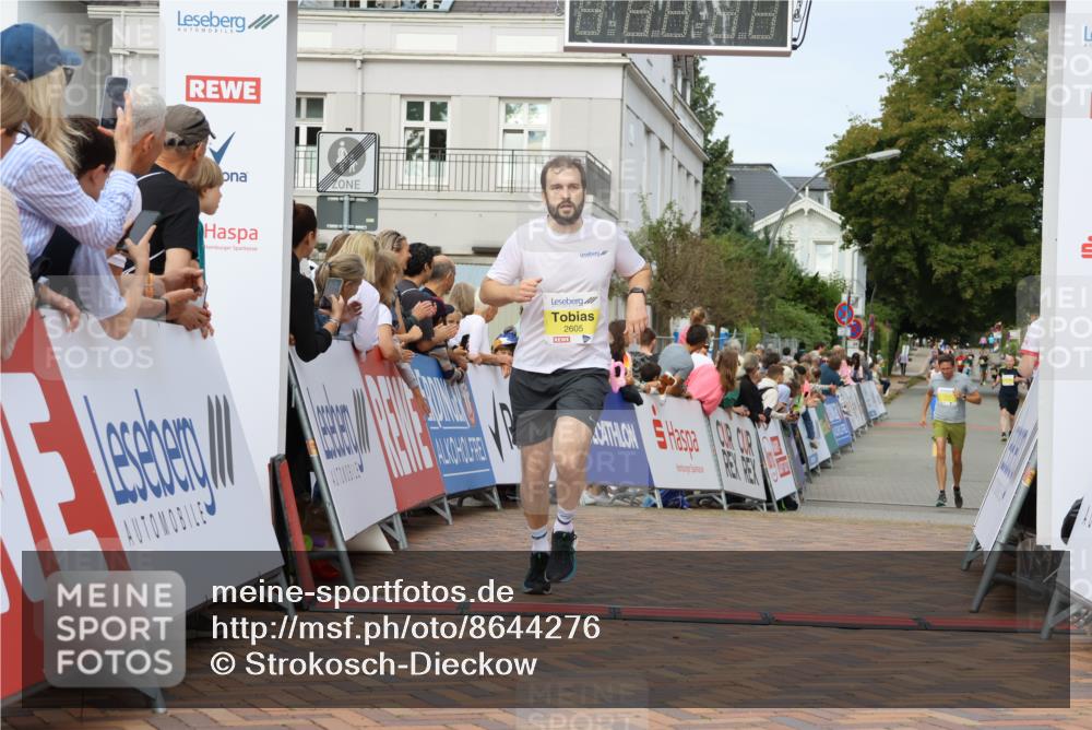 31.08.2025 - 21. Blankeneser Heldenlauf Strokosch-Dieckow http://msf.ph/oto/8644276 31.08.2025 10:24:02 Ziel 2072, 2605 meine-sportfotos.de