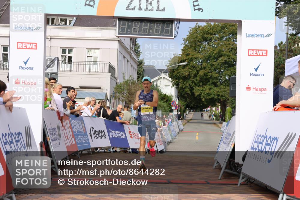 31.08.2025 - 21. Blankeneser Heldenlauf Strokosch-Dieckow http://msf.ph/oto/8644282 31.08.2025 10:10:30 Ziel 2550 meine-sportfotos.de