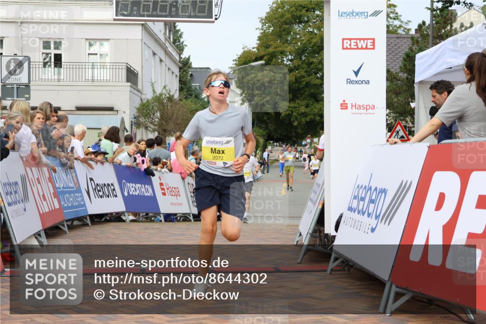 31.08.2025 - 21. Blankeneser Heldenlauf Strokosch-Dieckow http://msf.ph/oto/8644302 31.08.2025 10:23:57 Ziel 2185, 2373, 2232, 2072, 2605 meine-sportfotos.de