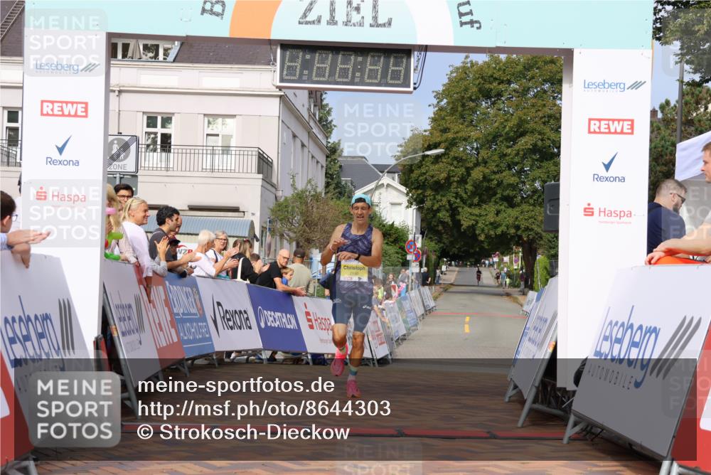 31.08.2025 - 21. Blankeneser Heldenlauf Strokosch-Dieckow http://msf.ph/oto/8644303 31.08.2025 10:10:30 Ziel 2550 meine-sportfotos.de
