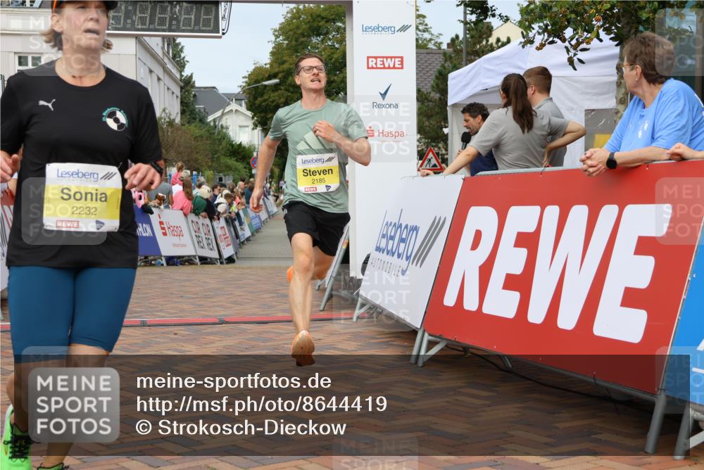 31.08.2025 - 21. Blankeneser Heldenlauf Strokosch-Dieckow http://msf.ph/oto/8644419 31.08.2025 10:23:53 Ziel 2626, 2184, 2185, 2373, 2237, 2232, 2072 meine-sportfotos.de