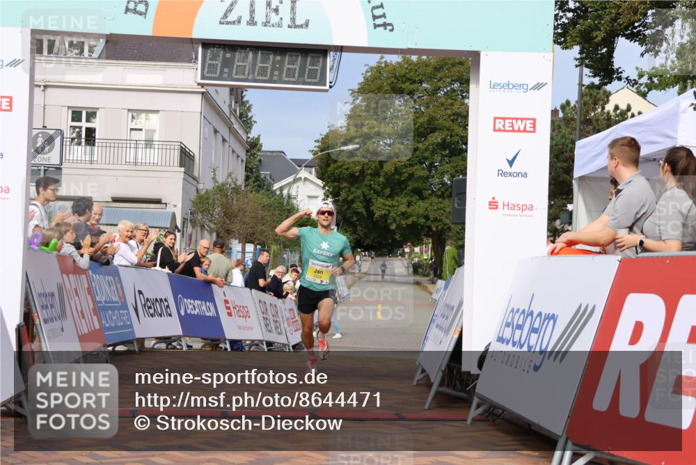 31.08.2025 - 21. Blankeneser Heldenlauf Strokosch-Dieckow http://msf.ph/oto/8644471 31.08.2025 10:10:10 Ziel 2374 meine-sportfotos.de
