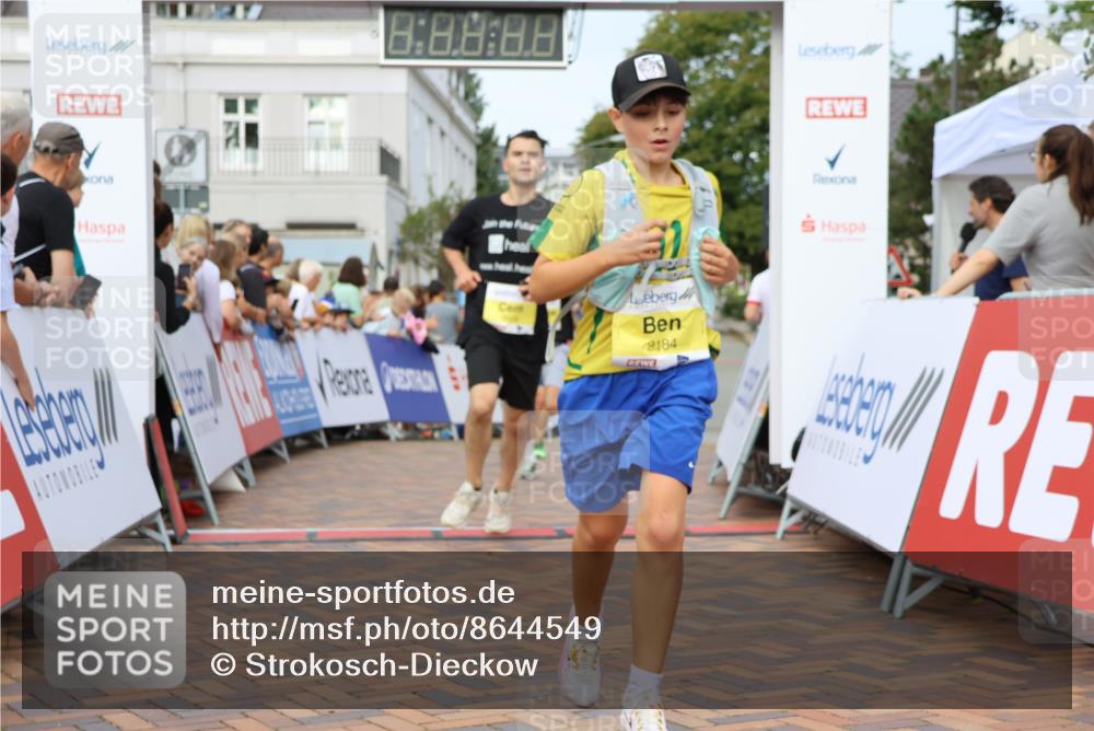 31.08.2025 - 21. Blankeneser Heldenlauf Strokosch-Dieckow http://msf.ph/oto/8644549 31.08.2025 10:23:49 Ziel 2626, 2780, 2184, 2185, 2373, 2237, 2232, 2146 meine-sportfotos.de