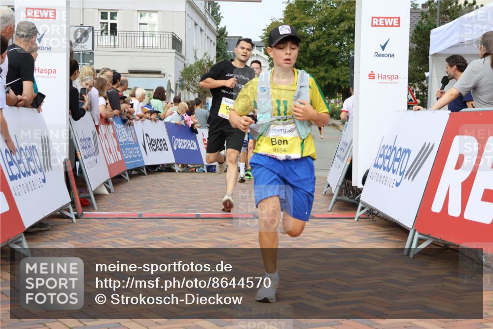 31.08.2025 - 21. Blankeneser Heldenlauf Strokosch-Dieckow http://msf.ph/oto/8644570 31.08.2025 10:23:49 Ziel 2626, 2780, 2184, 2185, 2373, 2237, 2232, 2146 meine-sportfotos.de