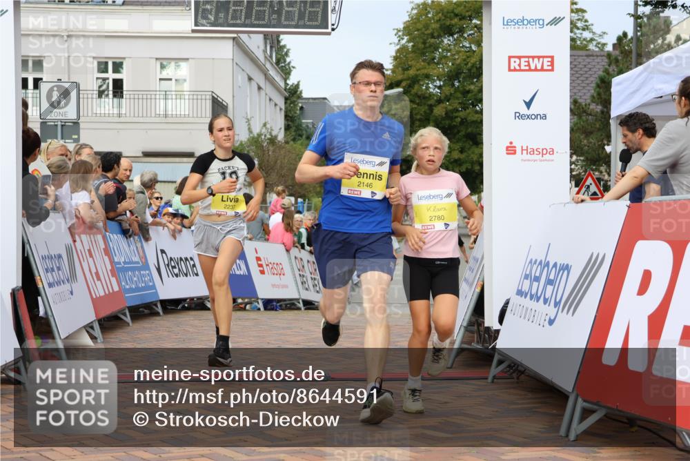 31.08.2025 - 21. Blankeneser Heldenlauf Strokosch-Dieckow http://msf.ph/oto/8644591 31.08.2025 10:23:45 Ziel 2626, 2780, 2184, 2373, 2618, 2237, 2146 meine-sportfotos.de