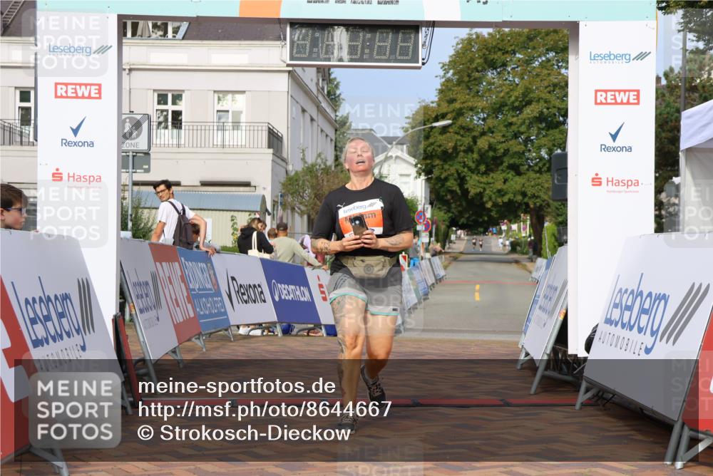 31.08.2025 - 21. Blankeneser Heldenlauf Strokosch-Dieckow http://msf.ph/oto/8644667 31.08.2025 10:03:40 Ziel 1123 meine-sportfotos.de